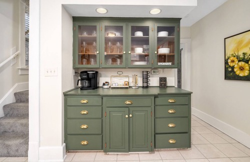 German Village House | Townhome|German Village|Private Patio|Near OSU