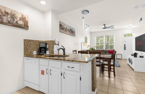 Venetian Bay Villages House | Townhome near Disney! Gated complex, 3 pools, hot tub, Playstation 5 w/gamesnnn