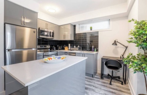 Niagara Falls Apartment | Townhouse Apartment 5 Mins From Niagara Falls