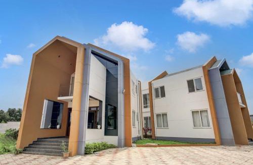 Kyarkoppa Hotel | Townhouse Dharwad New Bus Terminal