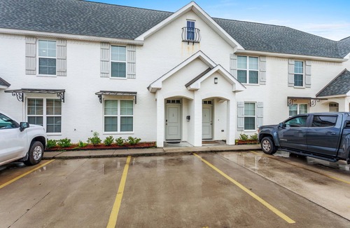 Lake Charles Apartment | Townhouse in Downtown Lake Charles