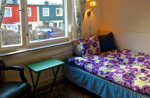 Norsborg House | Townhouse in nice neighborhood, close to city