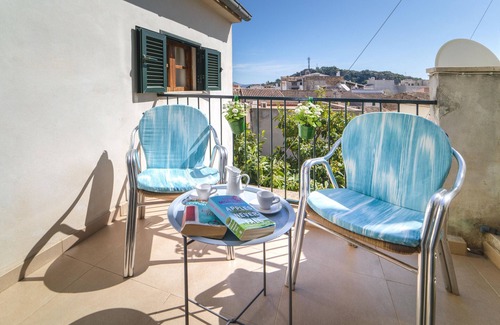 Pollensa House | Townhouse Lleó 72 in Pollensa By home villas 360
