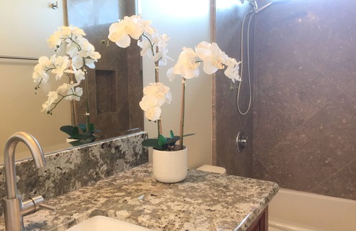 Azusa House | Townhouse - New, New, Newn