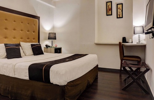 Cipete Selatan Hotel | Townhouse Oak Grand Orienchi