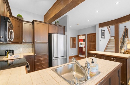 Mont-Tremblant House | Townhouse on the Golf La Bête -10min to Tremblant