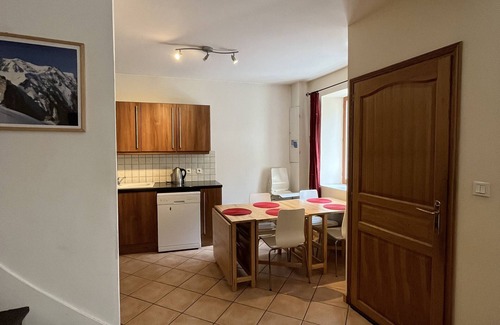 Le Bourg-d'Oisans House | Townhouse the Granary Le Bourg d’Oisans