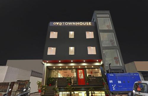 Lucknow Hotel | Townhouse The Shubham