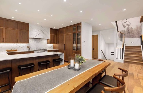 Nordic Estates House | Townhouse w/hot tub & ski access