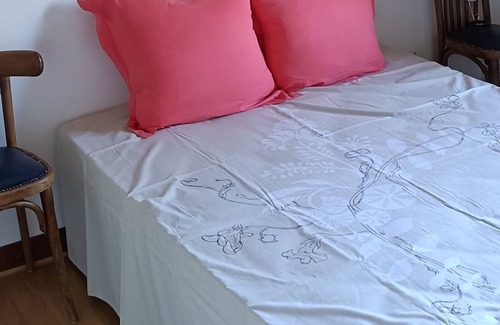 Gardouch House | townhouse with free parking