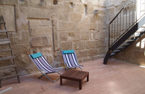 Sommieres House | Townhouse with garden courtyard