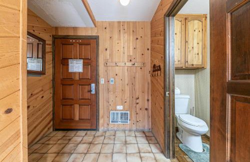 Truckee House | Townhouse wLake View #254 at Donner Lake Village