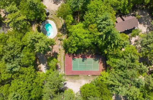 North Conway Apartment | Townhouses near White Mtn Perfect for Large Groups