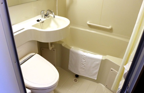 Kadoma Hotel | Toyoko Inn Osaka Kadoma-shi Ekimae