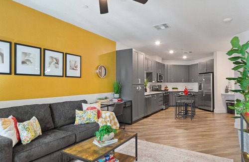North Scottsdale Condo | TPC, Kierland & Mayo 3 miles | Swim & Free Parking