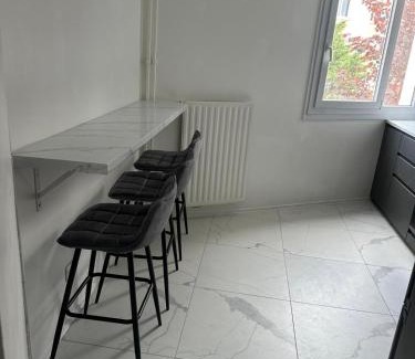 Bonneuil-sur-Marne Apartment | Très beau logement chic & cosy