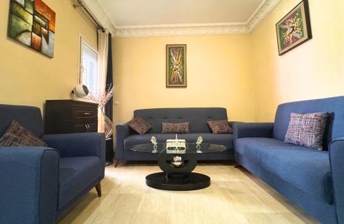 Gueliz Apartment | Trésor de Gueliz avec Piscine et Terrasse