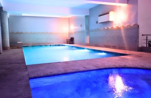 Gueliz Apartment | Trésor de Gueliz avec Piscine et Terrasse