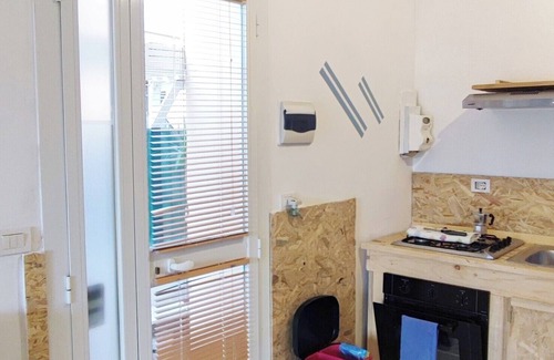 Ventimiglia Apartment | Tra Pagine e Comfort: Residenza Bibliososta .rinnovato Febbraio 2024