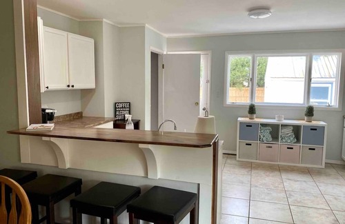 Saratoga Springs House | Trackside Living In Saratoga! Pool, Patio & Finished Basement!