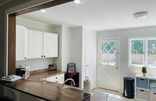 Saratoga Springs House | Trackside Living In Saratoga! Pool, Patio & Finished Basement!