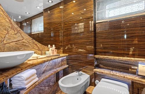 Port Hercule Boat Rental | Trackside superyacht VIP Cabin - TIAMAT