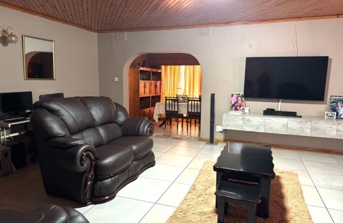 Bulawayo House | Trade Fair Ready 4 bedroom/2 bath Hillside Home - Breakfast Included. Sleeps 8