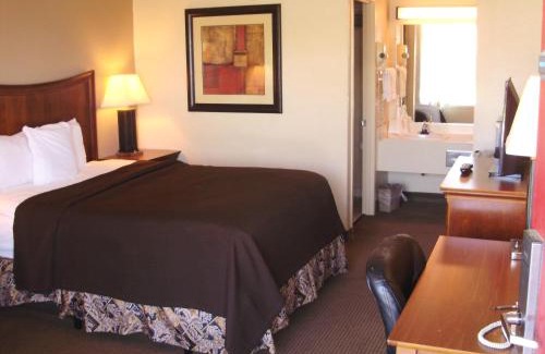 Tulsa Hotel | Trade Winds Central Inn