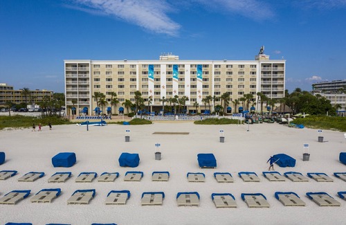 St. Pete Beach Condo | TradeWinds - 1 Bedroom - Gufl Front View