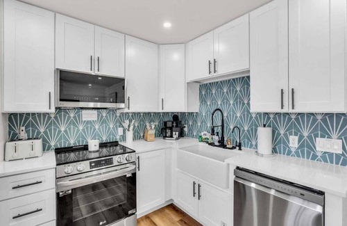 Whitney Beach Condo | Tradewinds Cottage 14 - Completely Renovated No Hurricane Damage