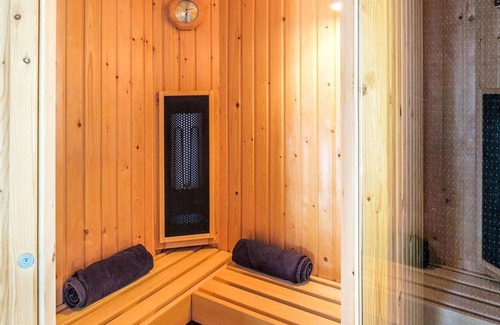 Egmond aan den Hoef Other | Traditional Farmhouse in Egmond aan den Hoef with Sauna
