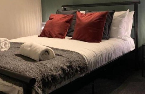Sunderland House | Traditional 2 bed terrace with free parking & wifi