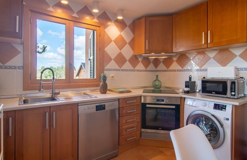 Sineu House | TRADITIONAL AND MODERN CASA BINITAREF IN SINEU