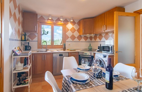 Sineu House | TRADITIONAL AND MODERN CASA BINITAREF IN SINEU