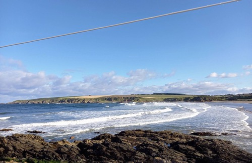 Banff Cottage | Traditional cottage close to harbour and beach