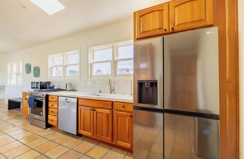 Central Malibu House | Traditional Home with modern furnishes in the coveted Point Dume neighborhood