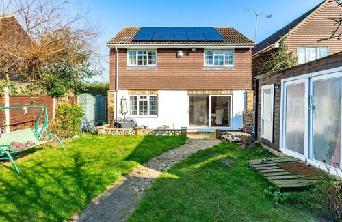 Gravesend House | Traditional Kent Home Mixing a Rural and City feel