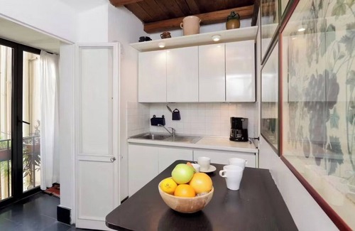 Rione IV Campo Marzio Apartment | Traditional Roman 5-Bedroom with Stunning Views, Just Steps from Spanish Steps