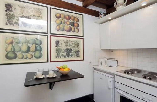 Rione IV Campo Marzio Apartment | Traditional Roman 5-Bedroom with Stunning Views, Just Steps from Spanish Steps