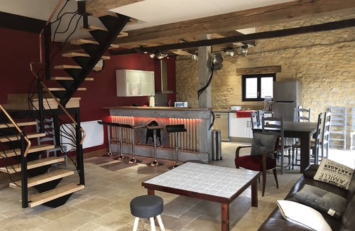 Gourdon House | Traditional sluice-gate truss hones some on 10 hectares of ground-swimming pool