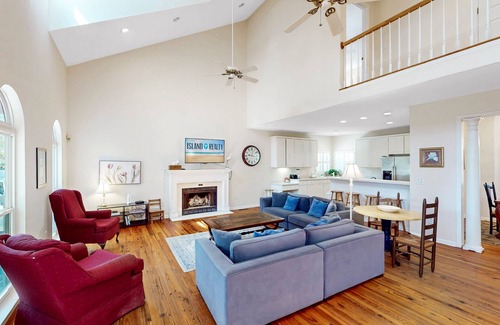 Isle of Palms House | Traditional southern, pet friendly home