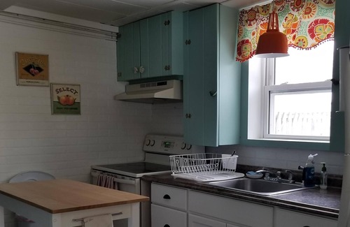Charlestown House | Traditions Begin Here! (and FREE beach parking)