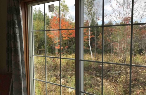 Cloyne Cottage | Trail End Cottage in 8 Acre Land In Lake or Lakes