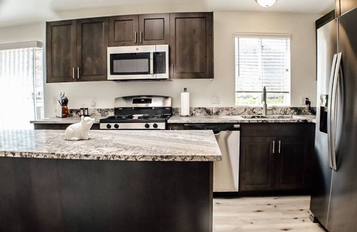 Moab South Valley House | "Trail Leader" Newly Remodeled Single Family Home