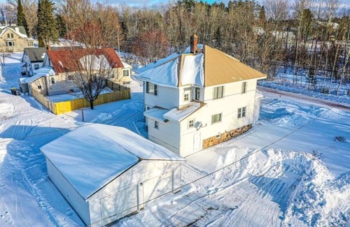 Ironwood House | Trails Edge Escape- On the Ironwood/Hurley Border