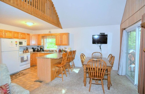 Great Cacapon House | Trails End - riverside | pets | hot tub | wifi | fire pit | grill