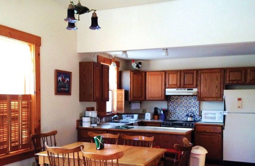 Lyndon Center Condo | Trailside Location for Your Bike Vacation!