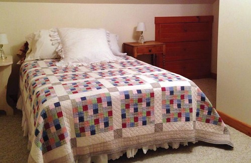 Lyndon Center Condo | Trailside Location for Your Bike Vacation!