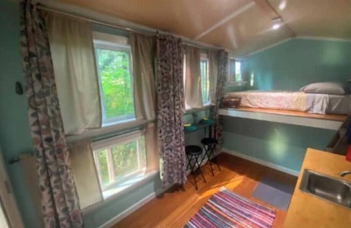 Travelers Rest Cabin | Trailside Tiny Home Cozy Cabin Retreat
