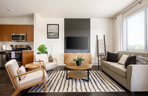 Traverse City Apartment | Trailside45 Modern Getaway – Traverse City